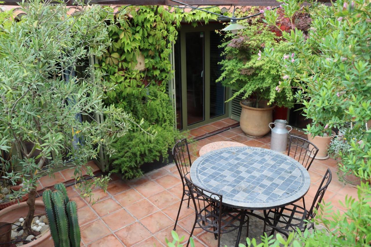 Grand Loft De Charme, Place Du Village A Thuir Εξωτερικό φωτογραφία